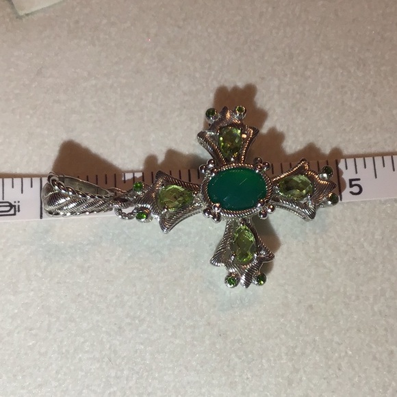 JUDITH RIPKA CHALCEDONY, TSAVORITE & PERIDOT CROSS - Picture 2 of 5